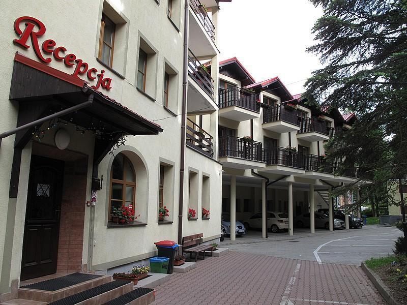 Hotel Carmen Карпач Екстериор снимка